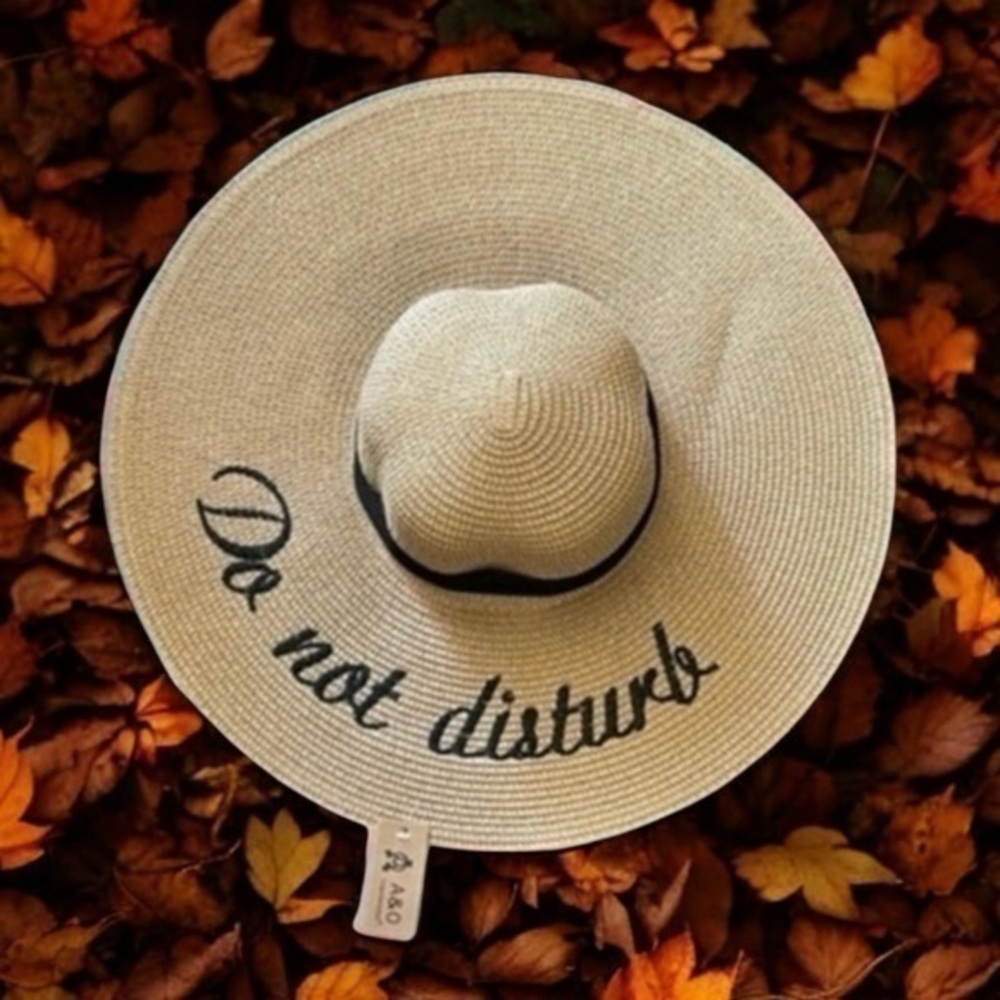 Do Not Disturb Floppy Beach Hat